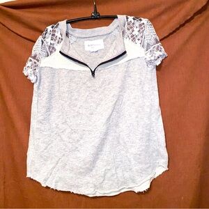 BCBGeneration Grey Short Sleeve Sweatshirt with Lace Sleeves & Zip Front size XS